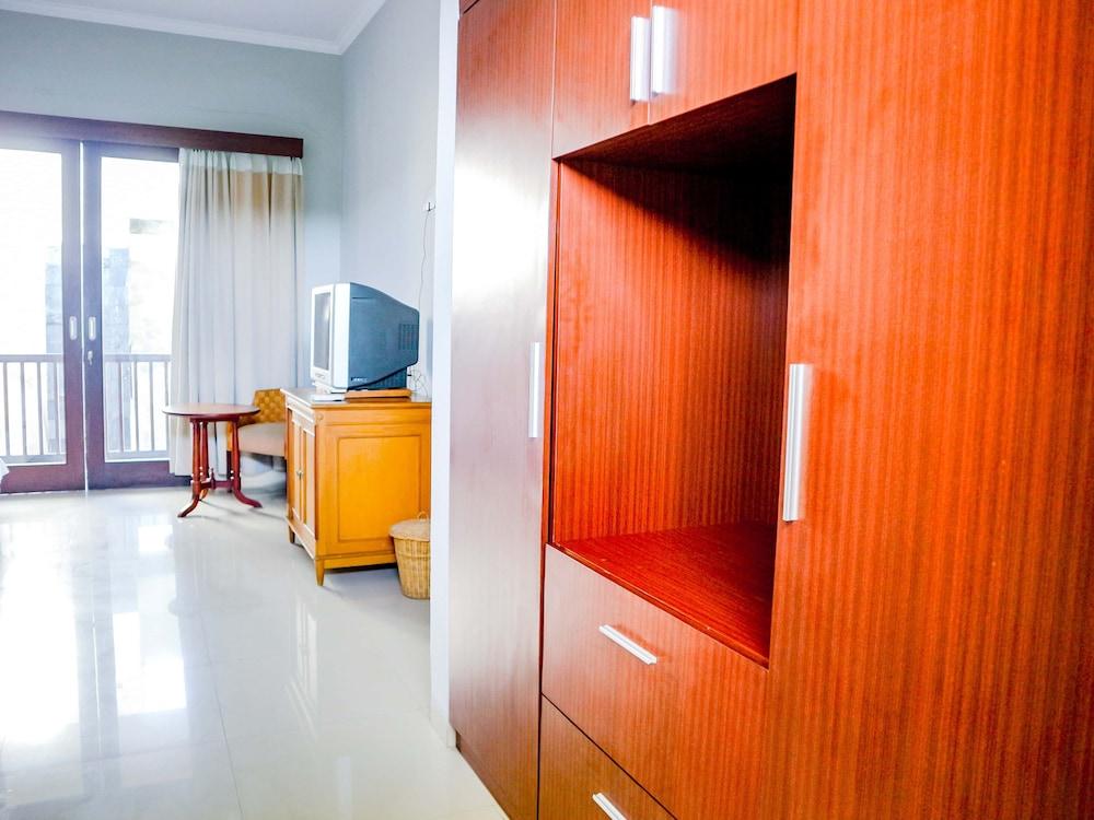 U Tube Hotel Uluwatu  Exterior photo
