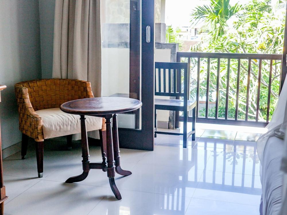 U Tube Hotel Uluwatu  Exterior photo